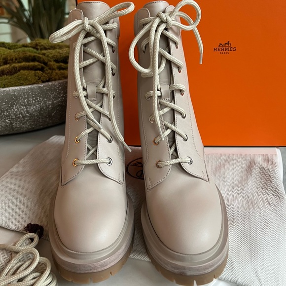 ✨Like New Hermes Bridge Ankle Boots Ecru - Picture 4 of 6